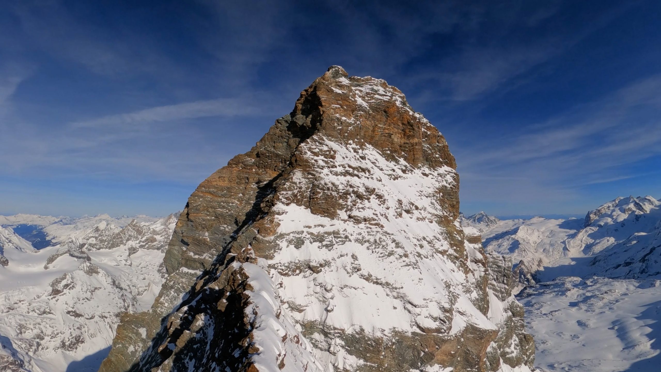 Vol FPV face au Cervin, 4478 mètres